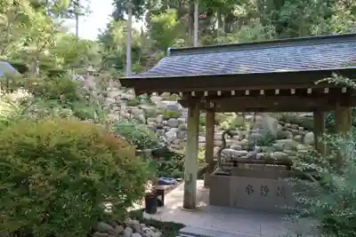 忉利天上寺の手水舎