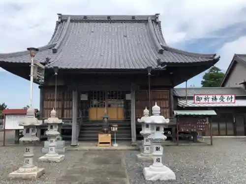 長徳寺の本殿