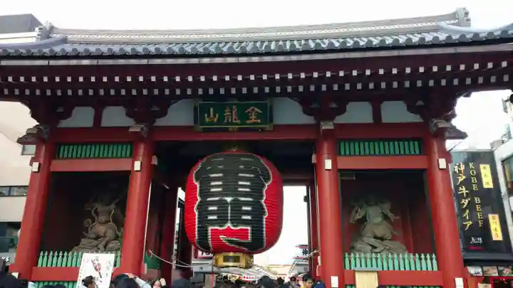 浅草寺の山門・神門