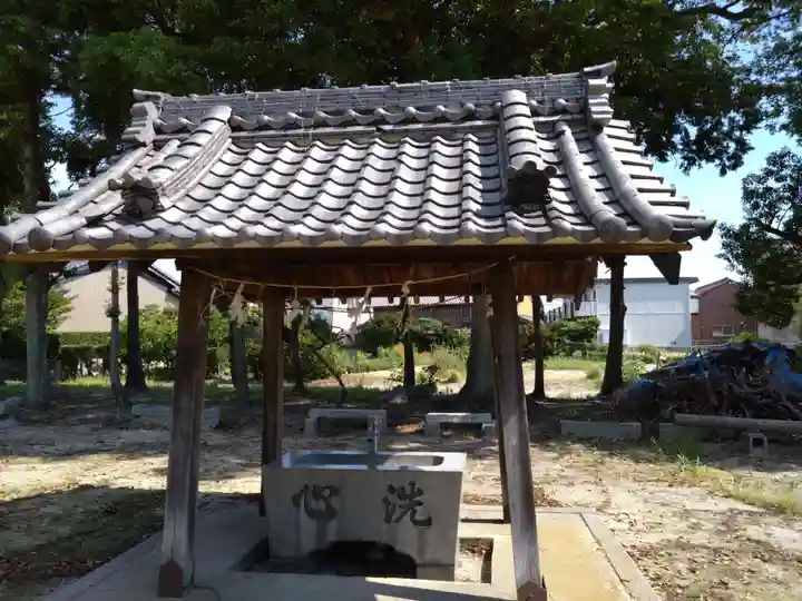 八劔神社(熱池町)の手水舎