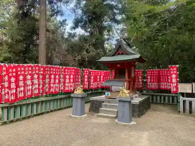 春日大社金龍神社（禁裡殿）の{uncategorized: "未分類", other: "その他", undefined: "問題あり", building: "その他建物", grave: "お墓", sacred_gate: "鳥居", guardian: "狛犬", statue: "像", buddha: "仏像", history: "歴史", nature: "自然", garden: "庭園", animal: "動物", pagoda: "塔", temizu: "手水舎", mountain_gate: "山門・神門", sanctuary: "本殿・本堂", subordinate: "末社・摂社", art: "芸術", scenery: "景色", jizo: "地蔵", ema: "絵馬", goshuin: "御朱印", omikuji: "おみくじ", items: "授与品その他", amulet: "お守り", goshuincho: "御朱印帳", eats: "食事", festival: "お祭り", votive_dance: "神楽", shichigosan: "七五三参", wedding: "結婚式", experience: "体験その他", initially: "初詣", around: "周辺", anti_infection: "感染症対策"}
