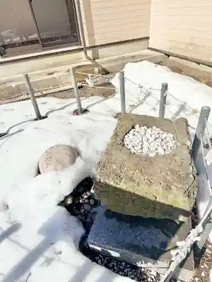 熊野神社の{uncategorized: "未分類", other: "その他", undefined: "問題あり", building: "その他建物", grave: "お墓", sacred_gate: "鳥居", guardian: "狛犬", statue: "像", buddha: "仏像", history: "歴史", nature: "自然", garden: "庭園", animal: "動物", pagoda: "塔", temizu: "手水舎", mountain_gate: "山門・神門", sanctuary: "本殿・本堂", subordinate: "末社・摂社", art: "芸術", scenery: "景色", jizo: "地蔵", ema: "絵馬", goshuin: "御朱印", omikuji: "おみくじ", items: "授与品その他", amulet: "お守り", goshuincho: "御朱印帳", eats: "食事", festival: "お祭り", votive_dance: "神楽", shichigosan: "七五三参", wedding: "結婚式", experience: "体験その他", initially: "初詣", around: "周辺", anti_infection: "感染症対策"}