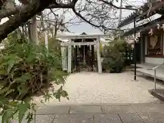 須賀神社の末社