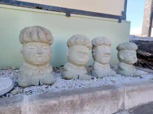 雲竜寺の{uncategorized: "未分類", other: "その他", undefined: "問題あり", building: "その他建物", grave: "お墓", sacred_gate: "鳥居", guardian: "狛犬", statue: "像", buddha: "仏像", history: "歴史", nature: "自然", garden: "庭園", animal: "動物", pagoda: "塔", temizu: "手水舎", mountain_gate: "山門・神門", sanctuary: "本殿・本堂", subordinate: "末社・摂社", art: "芸術", scenery: "景色", jizo: "地蔵", ema: "絵馬", goshuin: "御朱印", omikuji: "おみくじ", items: "授与品その他", amulet: "お守り", goshuincho: "御朱印帳", eats: "食事", festival: "お祭り", votive_dance: "神楽", shichigosan: "七五三参", wedding: "結婚式", experience: "体験その他", initially: "初詣", around: "周辺", anti_infection: "感染症対策"}