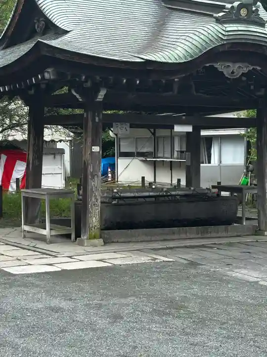 高良大社の{uncategorized: "未分類", other: "その他", undefined: "問題あり", building: "その他建物", grave: "お墓", sacred_gate: "鳥居", guardian: "狛犬", statue: "像", buddha: "仏像", history: "歴史", nature: "自然", garden: "庭園", animal: "動物", pagoda: "塔", temizu: "手水舎", mountain_gate: "山門・神門", sanctuary: "本殿・本堂", subordinate: "末社・摂社", art: "芸術", scenery: "景色", jizo: "地蔵", ema: "絵馬", goshuin: "御朱印", omikuji: "おみくじ", items: "授与品その他", amulet: "お守り", goshuincho: "御朱印帳", eats: "食事", festival: "お祭り", votive_dance: "神楽", shichigosan: "七五三参", wedding: "結婚式", experience: "体験その他", initially: "初詣", around: "周辺", anti_infection: "感染症対策"}