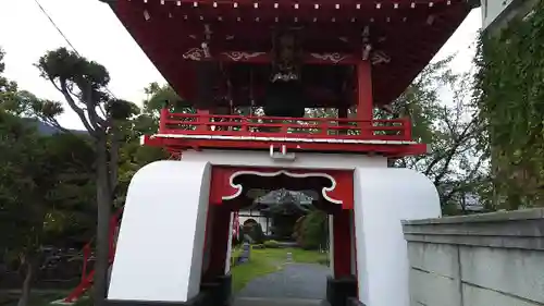 佛陀禅寺の山門