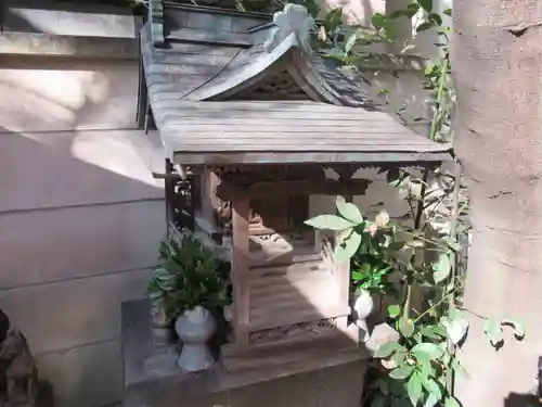 銀杏岡八幡神社の末社・摂社