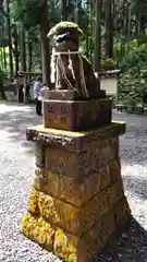 御岩神社の狛犬