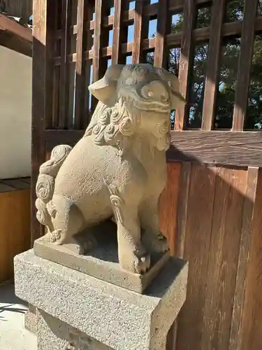 神館神社の狛犬