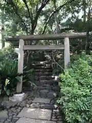 猿楽神社の鳥居