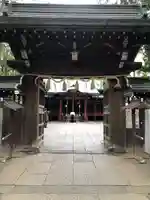 赤坂氷川神社の山門・神門