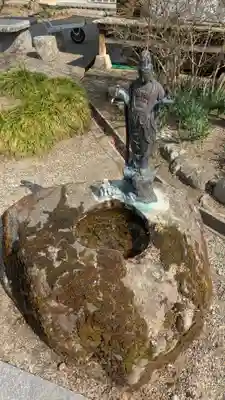 長源寺の手水舎