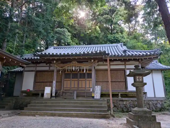 松尾寺の{uncategorized: "未分類", other: "その他", undefined: "問題あり", building: "その他建物", grave: "お墓", sacred_gate: "鳥居", guardian: "狛犬", statue: "像", buddha: "仏像", history: "歴史", nature: "自然", garden: "庭園", animal: "動物", pagoda: "塔", temizu: "手水舎", mountain_gate: "山門・神門", sanctuary: "本殿・本堂", subordinate: "末社・摂社", art: "芸術", scenery: "景色", jizo: "地蔵", ema: "絵馬", goshuin: "御朱印", omikuji: "おみくじ", items: "授与品その他", amulet: "お守り", goshuincho: "御朱印帳", eats: "食事", festival: "お祭り", votive_dance: "神楽", shichigosan: "七五三参", wedding: "結婚式", experience: "体験その他", initially: "初詣", around: "周辺", anti_infection: "感染症対策"}