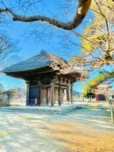 滑河山龍正院の{uncategorized: "未分類", other: "その他", undefined: "問題あり", building: "その他建物", grave: "お墓", sacred_gate: "鳥居", guardian: "狛犬", statue: "像", buddha: "仏像", history: "歴史", nature: "自然", garden: "庭園", animal: "動物", pagoda: "塔", temizu: "手水舎", mountain_gate: "山門・神門", sanctuary: "本殿・本堂", subordinate: "末社・摂社", art: "芸術", scenery: "景色", jizo: "地蔵", ema: "絵馬", goshuin: "御朱印", omikuji: "おみくじ", items: "授与品その他", amulet: "お守り", goshuincho: "御朱印帳", eats: "食事", festival: "お祭り", votive_dance: "神楽", shichigosan: "七五三参", wedding: "結婚式", experience: "体験その他", initially: "初詣", around: "周辺", anti_infection: "感染症対策"}