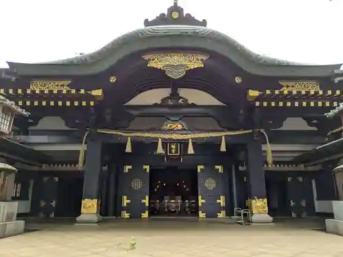 穴八幡宮の本殿・本堂