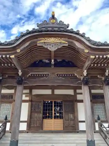 梅岩寺の本殿・本堂