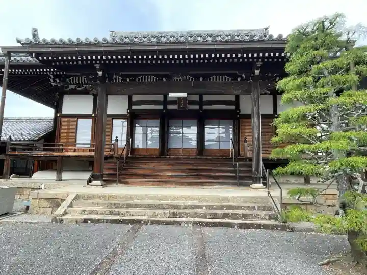 光延寺の{uncategorized: "未分類", other: "その他", undefined: "問題あり", building: "その他建物", grave: "お墓", sacred_gate: "鳥居", guardian: "狛犬", statue: "像", buddha: "仏像", history: "歴史", nature: "自然", garden: "庭園", animal: "動物", pagoda: "塔", temizu: "手水舎", mountain_gate: "山門・神門", sanctuary: "本殿・本堂", subordinate: "末社・摂社", art: "芸術", scenery: "景色", jizo: "地蔵", ema: "絵馬", goshuin: "御朱印", omikuji: "おみくじ", items: "授与品その他", amulet: "お守り", goshuincho: "御朱印帳", eats: "食事", festival: "お祭り", votive_dance: "神楽", shichigosan: "七五三参", wedding: "結婚式", experience: "体験その他", initially: "初詣", around: "周辺", anti_infection: "感染症対策"}