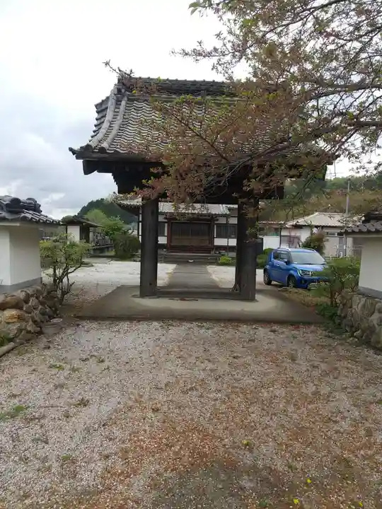 龍台寺の山門・神門