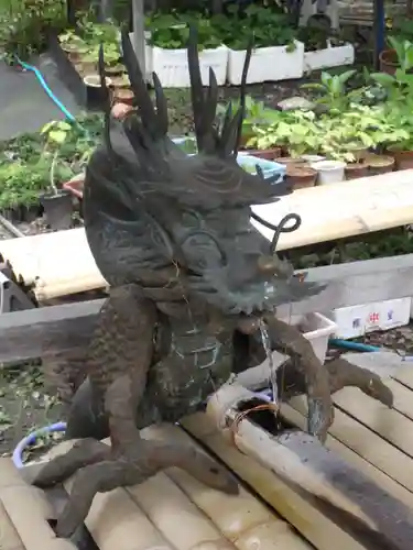 富士浅間神社の手水舎