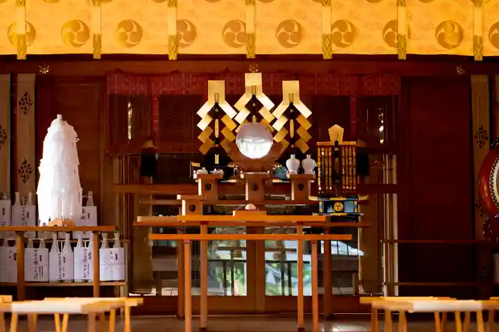 草加神社の本殿・本堂