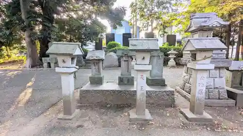 八幡神社の建物その他