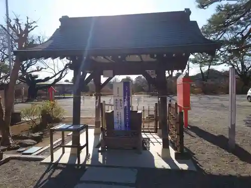 尾曳稲荷神社の手水