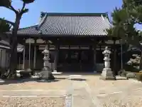 西蓮寺の本殿・本堂