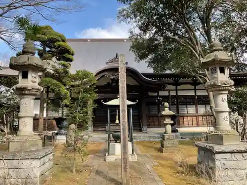 泉龍寺の本殿・本堂