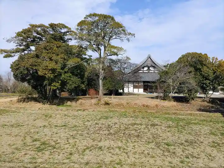 雲龍山 本證寺の周辺
