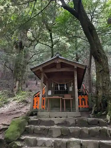 白鬚神社の{uncategorized: "未分類", other: "その他", undefined: "問題あり", building: "その他建物", grave: "お墓", sacred_gate: "鳥居", guardian: "狛犬", statue: "像", buddha: "仏像", history: "歴史", nature: "自然", garden: "庭園", animal: "動物", pagoda: "塔", temizu: "手水舎", mountain_gate: "山門・神門", sanctuary: "本殿・本堂", subordinate: "末社・摂社", art: "芸術", scenery: "景色", jizo: "地蔵", ema: "絵馬", goshuin: "御朱印", omikuji: "おみくじ", items: "授与品その他", amulet: "お守り", goshuincho: "御朱印帳", eats: "食事", festival: "お祭り", votive_dance: "神楽", shichigosan: "七五三参", wedding: "結婚式", experience: "体験その他", initially: "初詣", around: "周辺", anti_infection: "感染症対策"}
