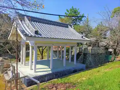 八龍社(小津八龍社)の本殿・本堂