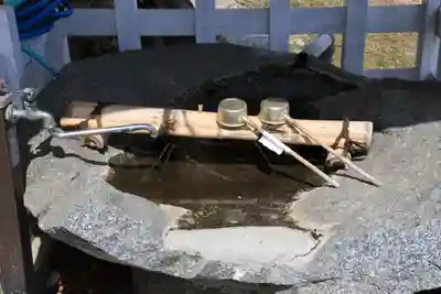 鹿股神社の手水舎