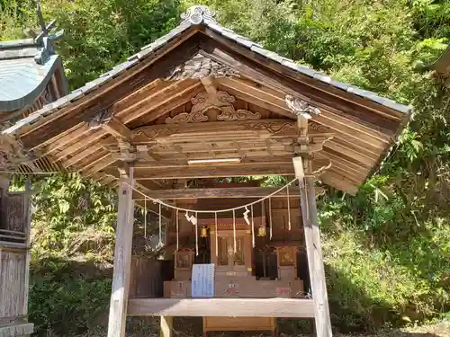 高座神社の末社・摂社
