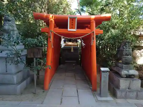 空鞘稲生神社の末社