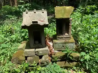 石神社の末社・摂社
