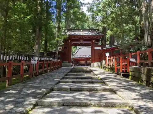 日光二荒山神社の山門