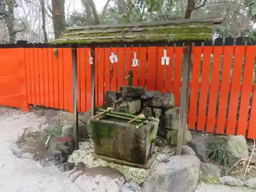 河合神社（鴨川合坐小社宅神社）の手水舎