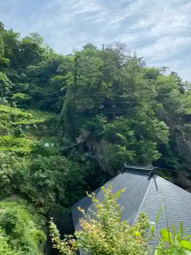 宝珠山 立石寺の{uncategorized: "未分類", other: "その他", undefined: "問題あり", building: "その他建物", grave: "お墓", sacred_gate: "鳥居", guardian: "狛犬", statue: "像", buddha: "仏像", history: "歴史", nature: "自然", garden: "庭園", animal: "動物", pagoda: "塔", temizu: "手水舎", mountain_gate: "山門・神門", sanctuary: "本殿・本堂", subordinate: "末社・摂社", art: "芸術", scenery: "景色", jizo: "地蔵", ema: "絵馬", goshuin: "御朱印", omikuji: "おみくじ", items: "授与品その他", amulet: "お守り", goshuincho: "御朱印帳", eats: "食事", festival: "お祭り", votive_dance: "神楽", shichigosan: "七五三参", wedding: "結婚式", experience: "体験その他", initially: "初詣", around: "周辺", anti_infection: "感染症対策"}