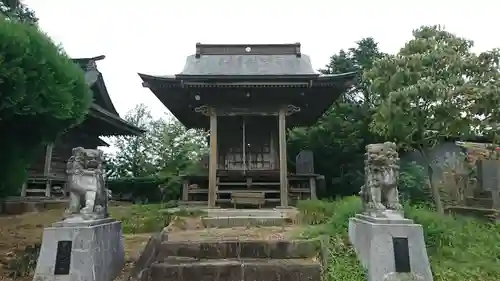 山神社の本殿