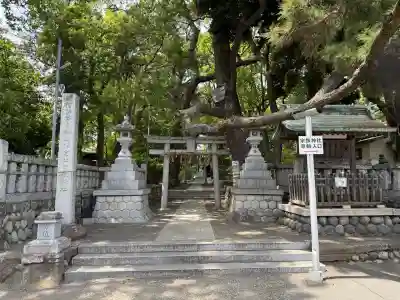 宗像神社の{uncategorized: "未分類", other: "その他", undefined: "問題あり", building: "その他建物", grave: "お墓", sacred_gate: "鳥居", guardian: "狛犬", statue: "像", buddha: "仏像", history: "歴史", nature: "自然", garden: "庭園", animal: "動物", pagoda: "塔", temizu: "手水舎", mountain_gate: "山門・神門", sanctuary: "本殿・本堂", subordinate: "末社・摂社", art: "芸術", scenery: "景色", jizo: "地蔵", ema: "絵馬", goshuin: "御朱印", omikuji: "おみくじ", items: "授与品その他", amulet: "お守り", goshuincho: "御朱印帳", eats: "食事", festival: "お祭り", votive_dance: "神楽", shichigosan: "七五三参", wedding: "結婚式", experience: "体験その他", initially: "初詣", around: "周辺", anti_infection: "感染症対策"}