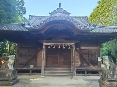 大岡白山神社の本殿・本堂