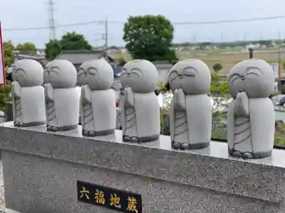 埼玉厄除け開運大師・龍泉寺（切り絵御朱印発祥の寺）(埼玉県)