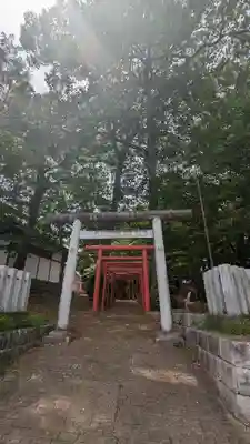 城山稲荷神社の鳥居