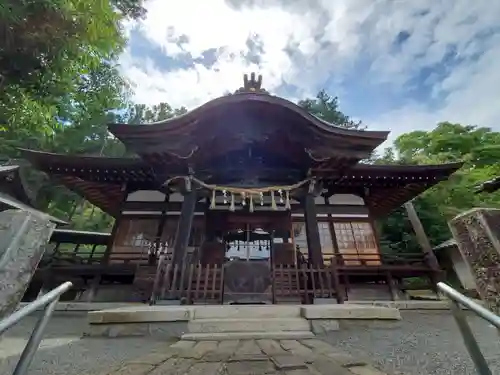 若宮八幡宮の本殿