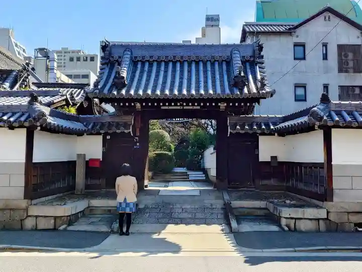 本經寺の山門・神門