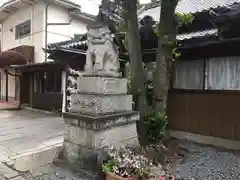 伊勢崎神社の狛犬