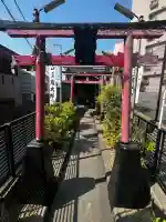 天龍神社の{uncategorized: "未分類", other: "その他", undefined: "問題あり", building: "その他建物", grave: "お墓", sacred_gate: "鳥居", guardian: "狛犬", statue: "像", buddha: "仏像", history: "歴史", nature: "自然", garden: "庭園", animal: "動物", pagoda: "塔", temizu: "手水舎", mountain_gate: "山門・神門", sanctuary: "本殿・本堂", subordinate: "末社・摂社", art: "芸術", scenery: "景色", jizo: "地蔵", ema: "絵馬", goshuin: "御朱印", omikuji: "おみくじ", items: "授与品その他", amulet: "お守り", goshuincho: "御朱印帳", eats: "食事", festival: "お祭り", votive_dance: "神楽", shichigosan: "七五三参", wedding: "結婚式", experience: "体験その他", initially: "初詣", around: "周辺", anti_infection: "感染症対策"}