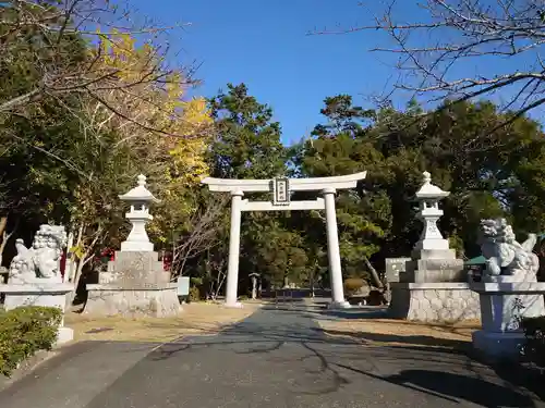 桜ヶ池池宮神社の鳥居