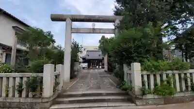 池袋御嶽神社の鳥居