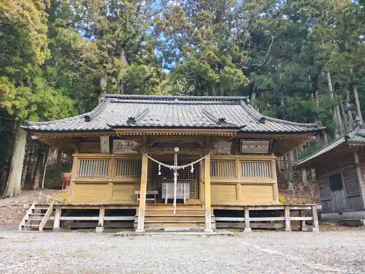 六神石神社の{uncategorized: "未分類", other: "その他", undefined: "問題あり", building: "その他建物", grave: "お墓", sacred_gate: "鳥居", guardian: "狛犬", statue: "像", buddha: "仏像", history: "歴史", nature: "自然", garden: "庭園", animal: "動物", pagoda: "塔", temizu: "手水舎", mountain_gate: "山門・神門", sanctuary: "本殿・本堂", subordinate: "末社・摂社", art: "芸術", scenery: "景色", jizo: "地蔵", ema: "絵馬", goshuin: "御朱印", omikuji: "おみくじ", items: "授与品その他", amulet: "お守り", goshuincho: "御朱印帳", eats: "食事", festival: "お祭り", votive_dance: "神楽", shichigosan: "七五三参", wedding: "結婚式", experience: "体験その他", initially: "初詣", around: "周辺", anti_infection: "感染症対策"}